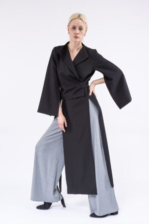 Raven light coat
