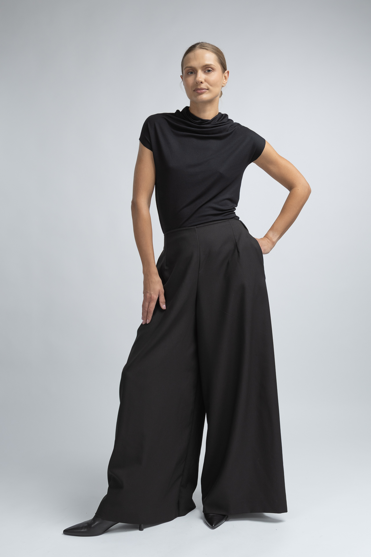 Wide Leg Tiril Pants