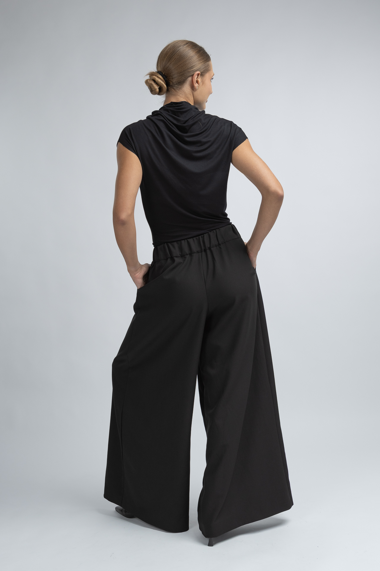 Wide Leg Tiril Pants - obrazek 6