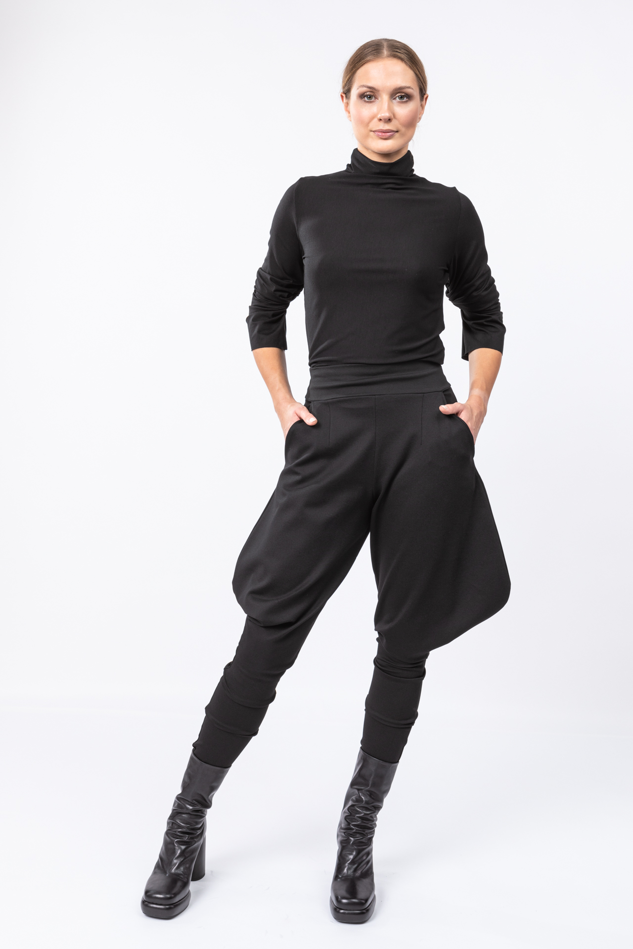 Breeches pants